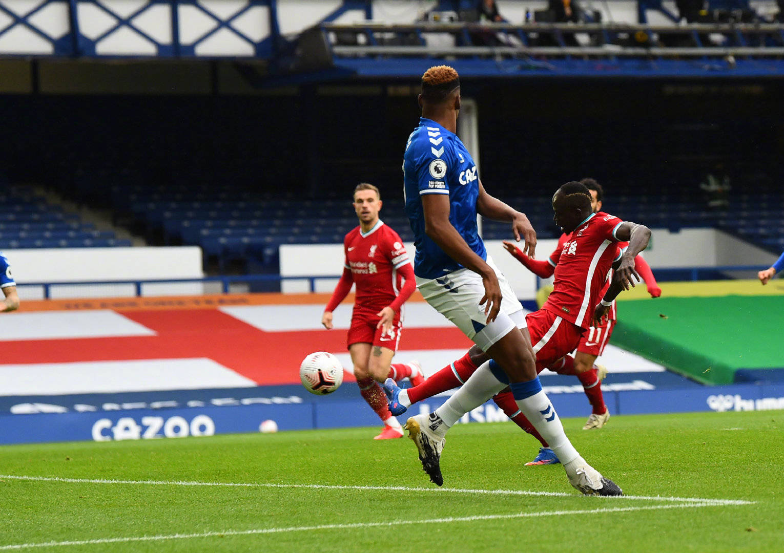 一个关于足 一个关于足