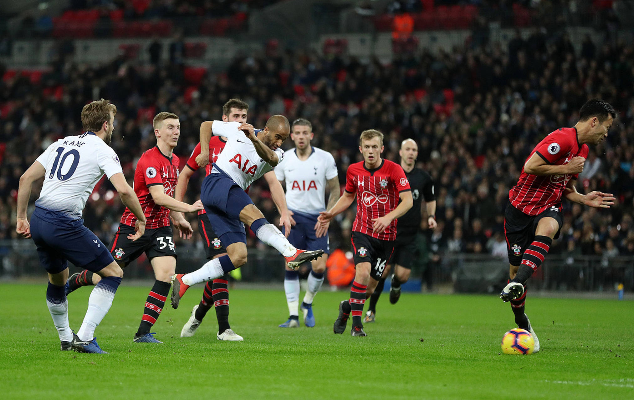 靠年轻球员 靠年轻球员